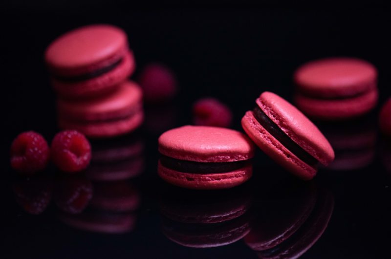 Macarons cu Zmeura & Ciocolata (fara termometru)